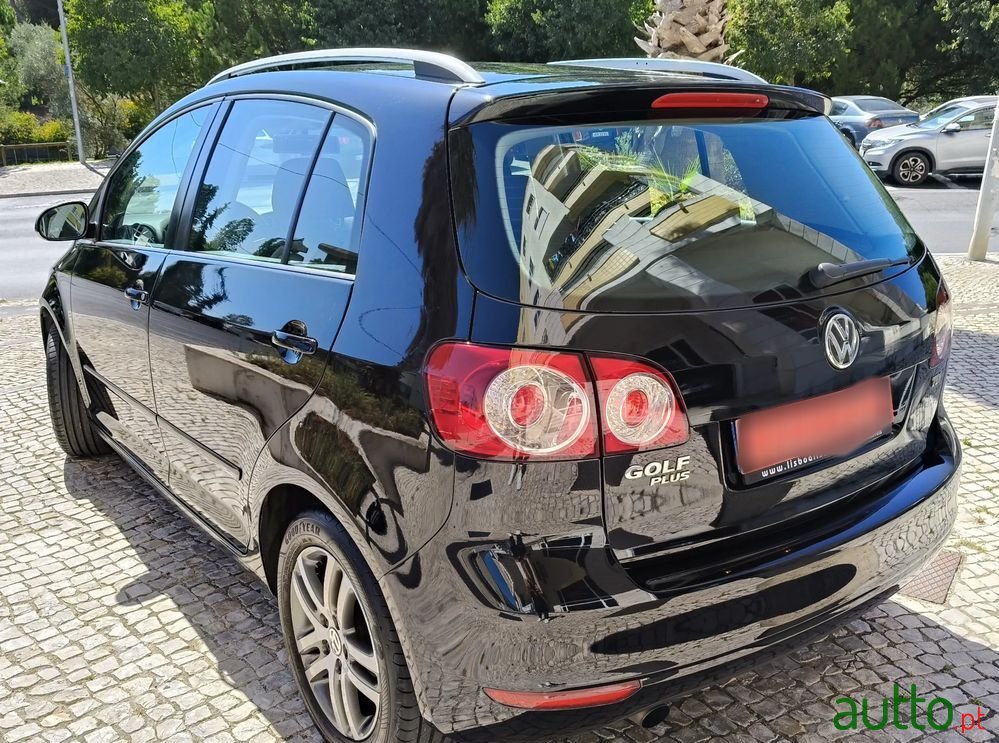 2013' Volkswagen Golf Plus photo #4