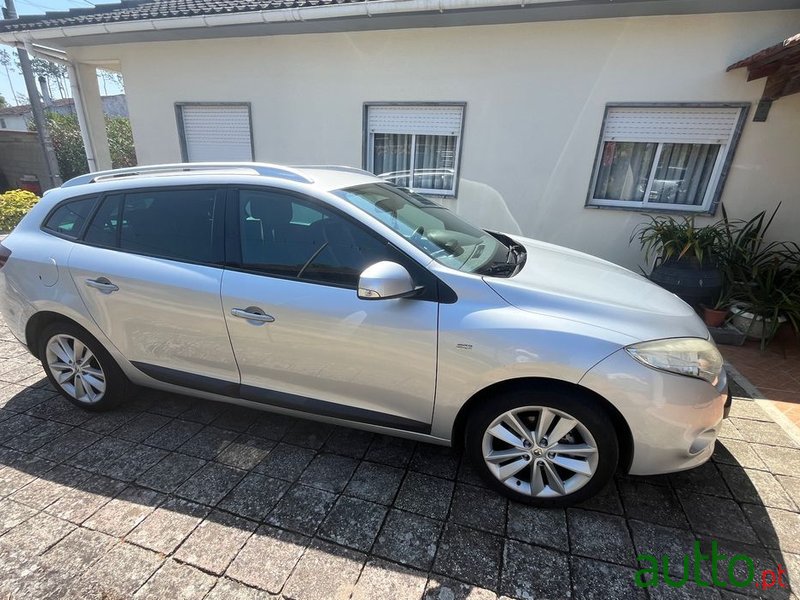 2010' Renault Mégane Sport Tourer photo #1