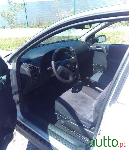 1999' Opel Astra 1.4 Club photo #2