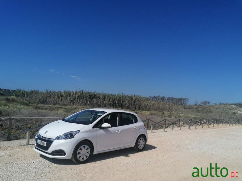 2015' Peugeot 208 photo #4