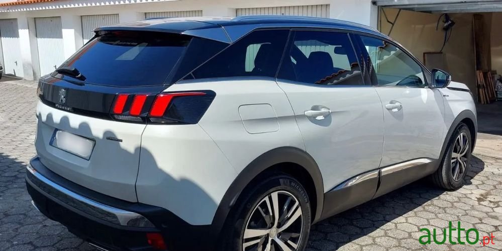 2018' Peugeot 3008 photo #2