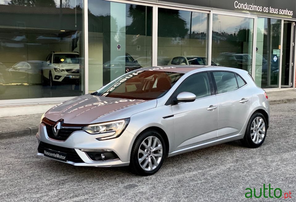 2018' Renault Megane photo #1