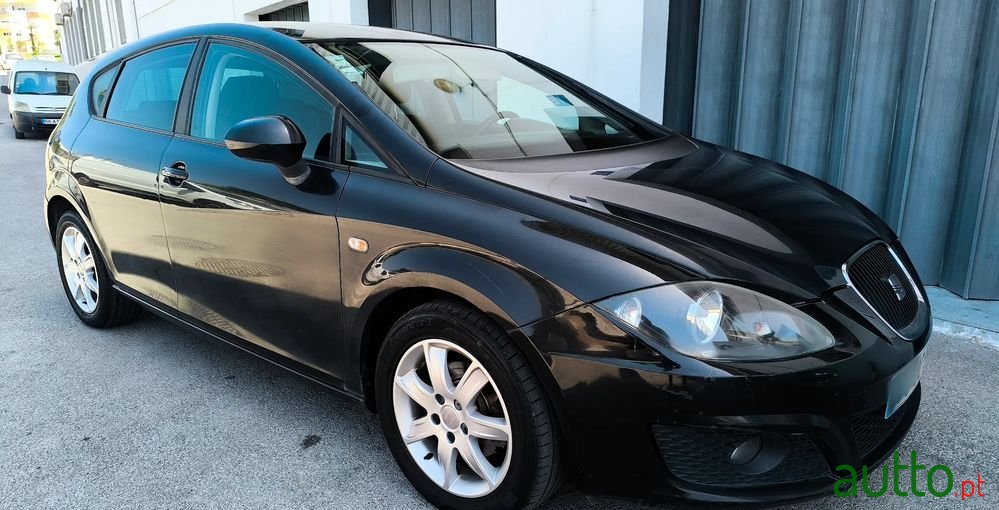 2010' SEAT Leon 1.6 Tdi Good Stuff photo #3