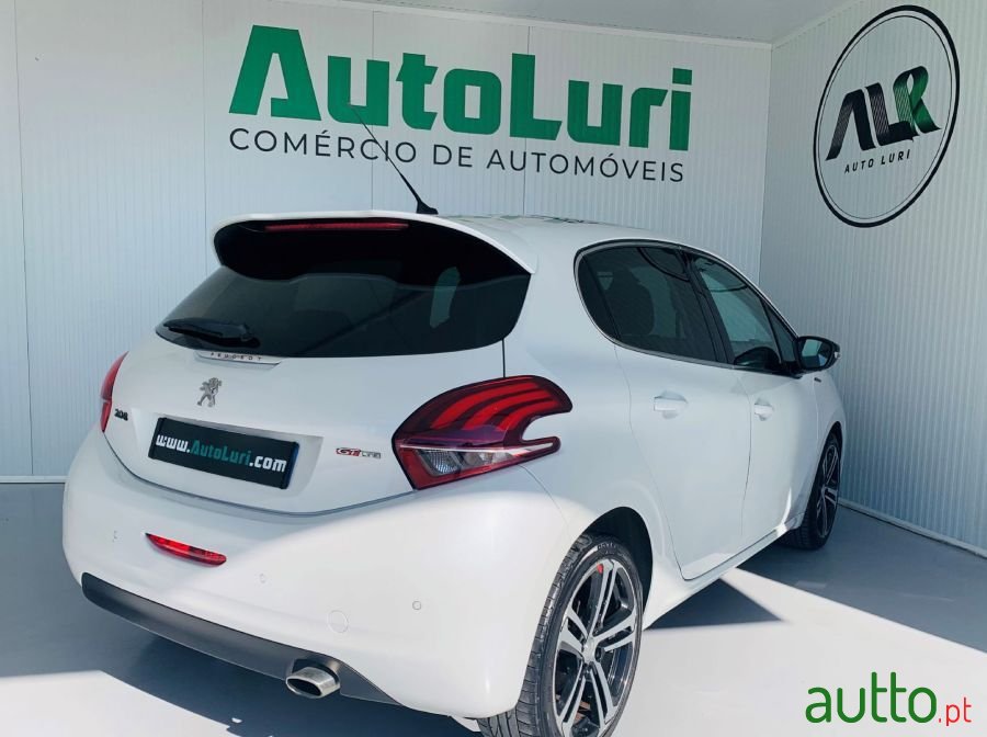 2017' Peugeot 208 photo #4