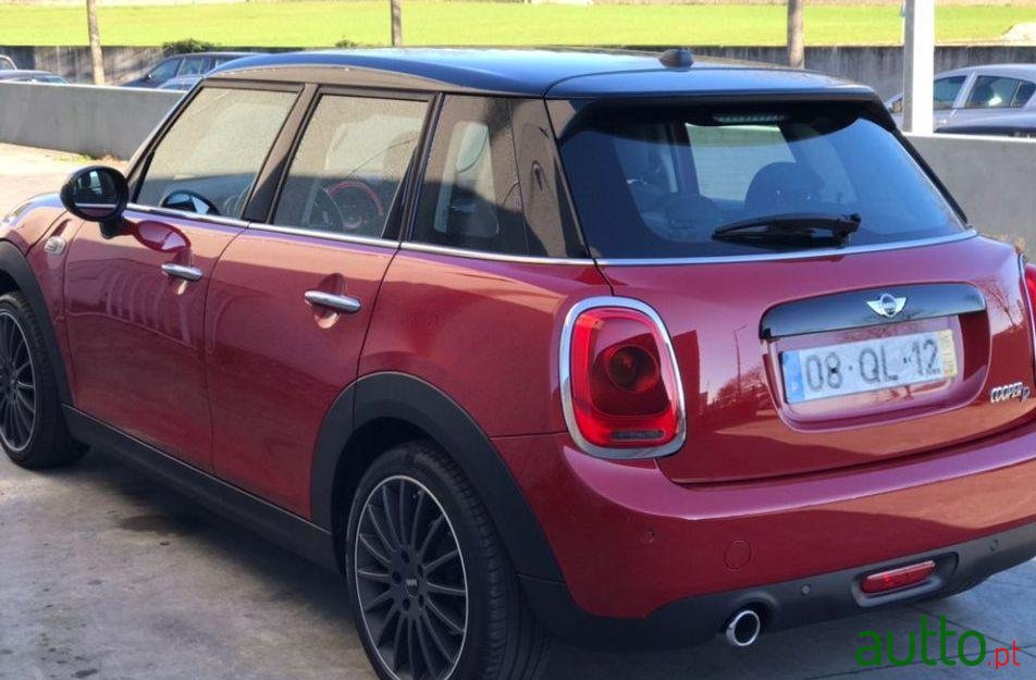 2015' MINI Cooper D photo #1