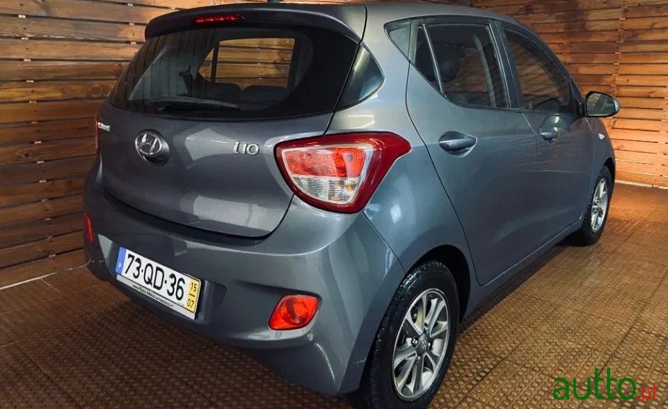 2015' Hyundai i10 Hyundai I10 1.1 Comfort 2500 E photo #2
