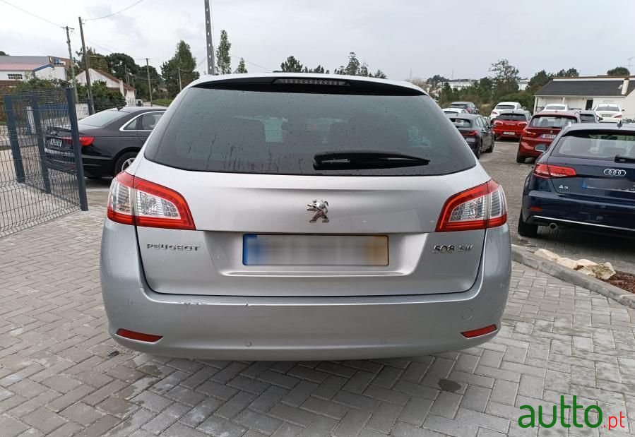2011' Peugeot 508 Sw photo #3