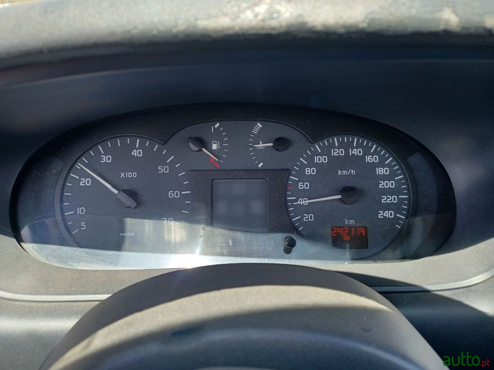 2002' Renault Megane photo #3