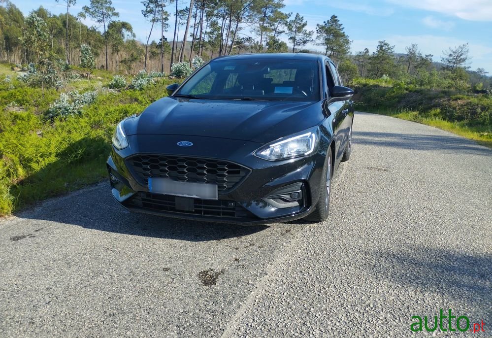 2021' Ford Focus photo #1