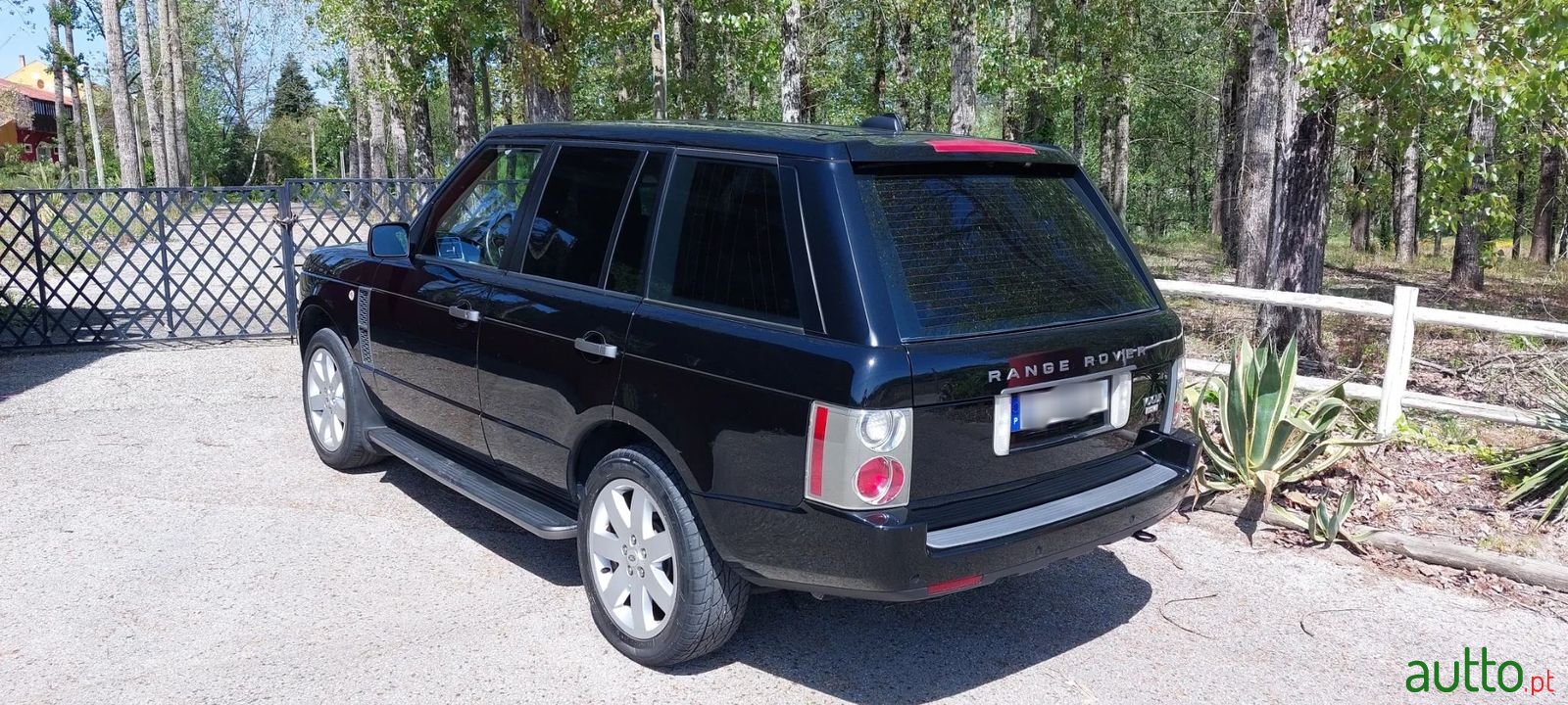 2006' Land Rover Range Rover photo #3