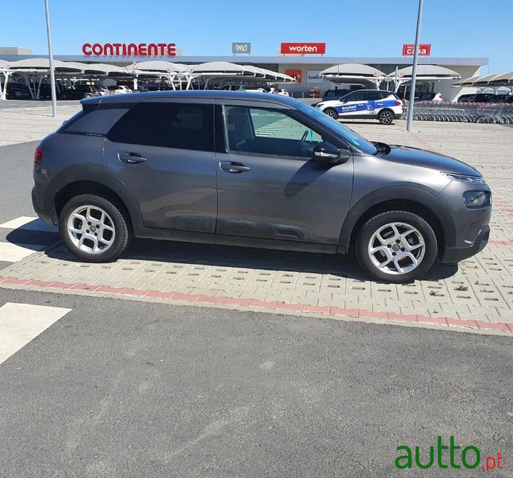 2019' Citroen C4 Cactus photo #2