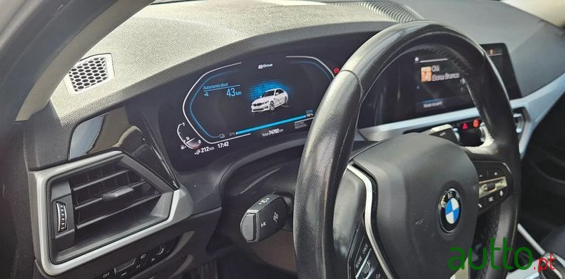 2019' BMW Série 3 E Touring Auto photo #3