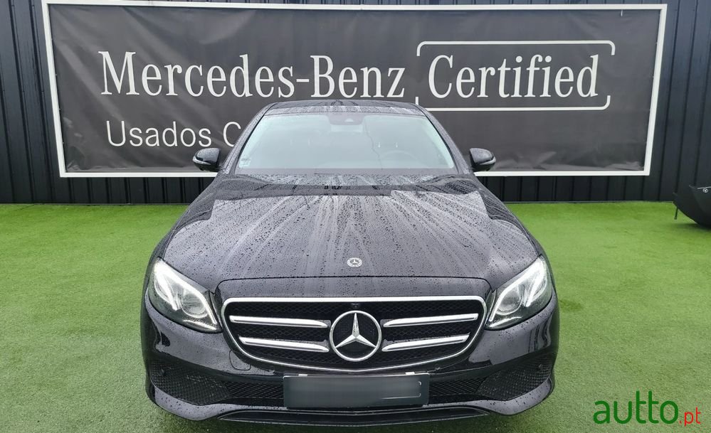 2019' Mercedes-Benz E 300 De Amg Line photo #2