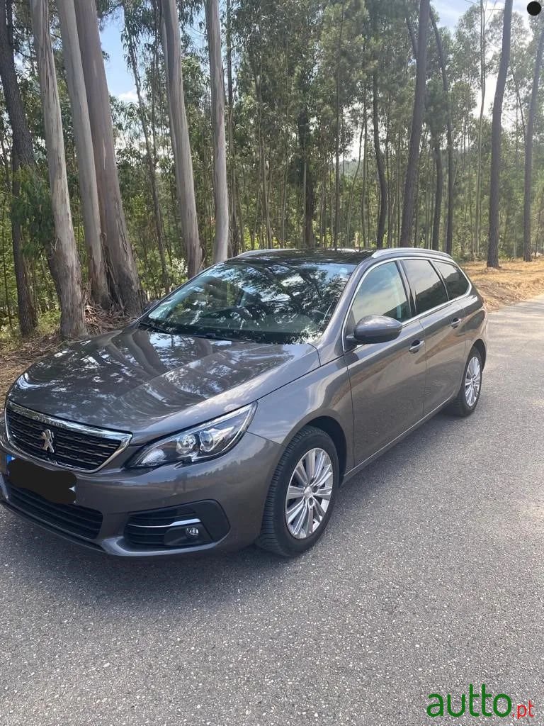 2018' Peugeot 308 Sw photo #2