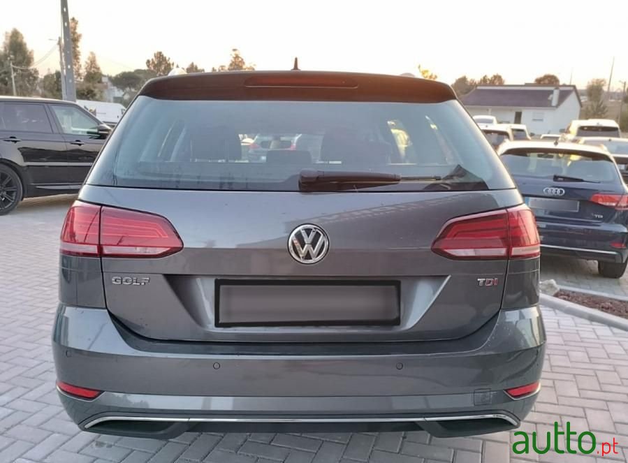 2017' Volkswagen Golf Variant photo #3