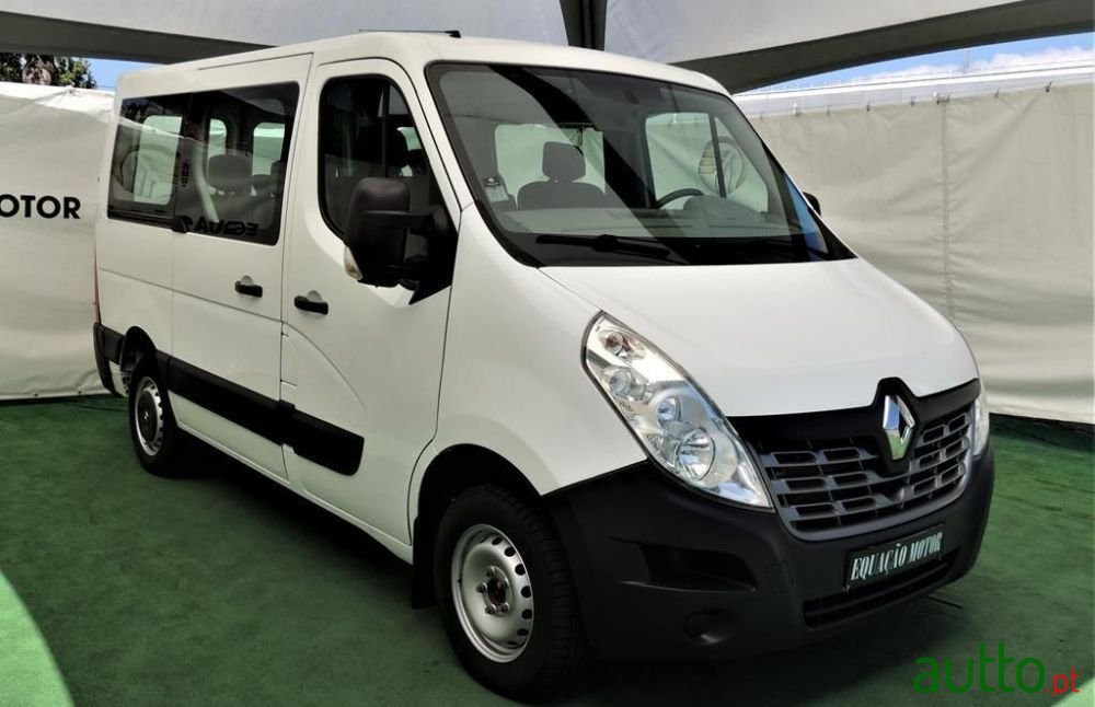 2015' Renault Master photo #2