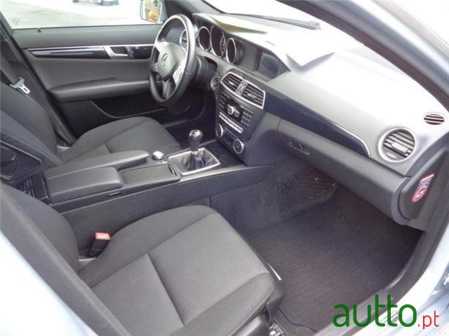 2014' Mercedes-Benz C-Class photo #7