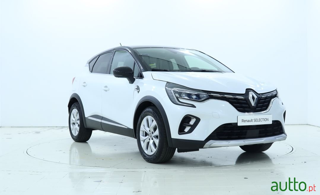 2021' Renault Captur photo #1