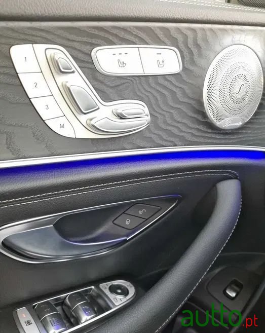 2019' Mercedes-Benz Classe E De Amg Line photo #6