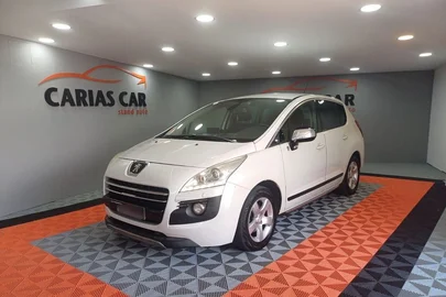 2013' Peugeot 3008 2.0 Hdi Hybrid4