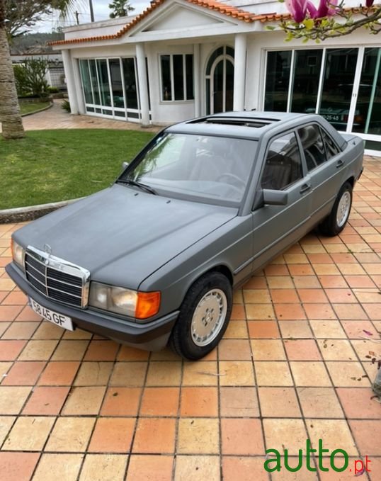 1984' Mercedes-Benz 190 photo #1