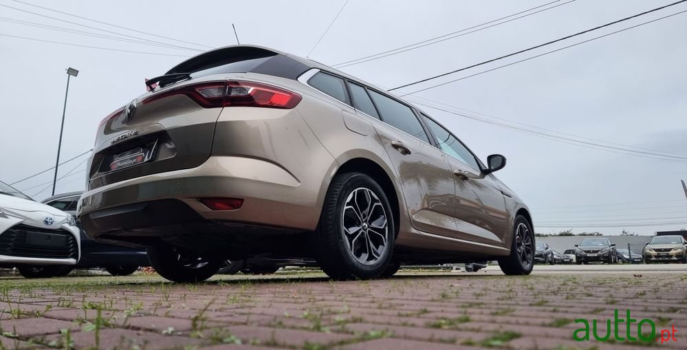 2018' Renault Megane Sport Tourer photo #4