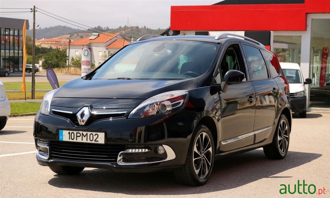2015' Renault Grand Scenic photo #4