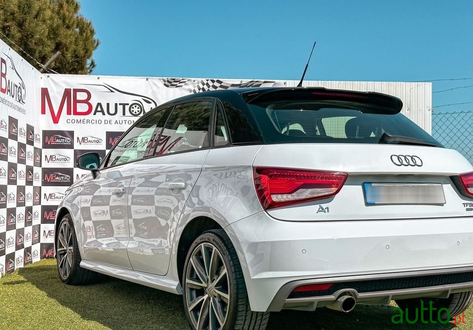 2017' Audi A1 photo #3