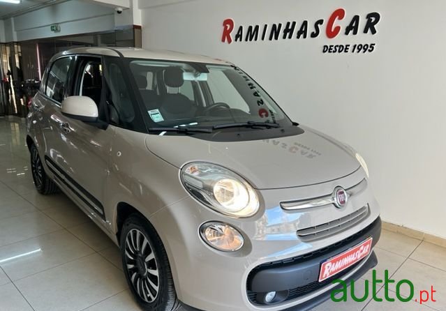 2016' Fiat 500L photo #3