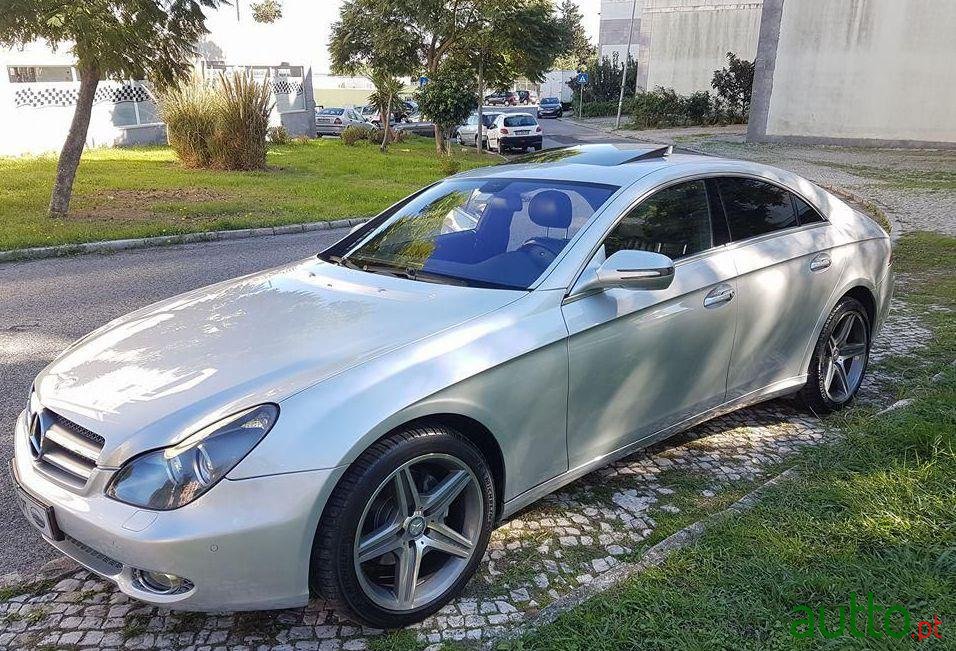 2010' Mercedes-Benz Cls-350 photo #2