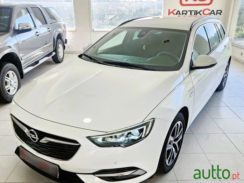 2020' Opel Insignia Sports Tourer photo #4