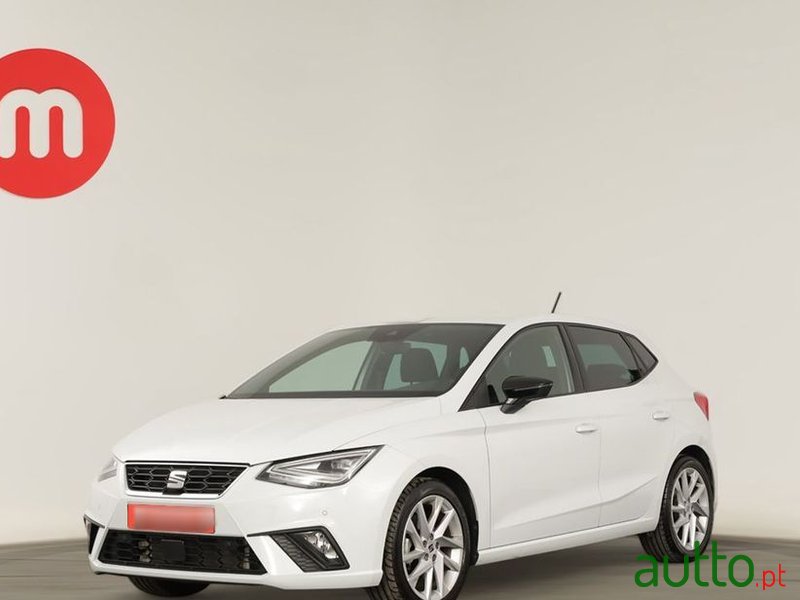 2022' SEAT Ibiza 1.0 Tsi Fr Dsg photo #2