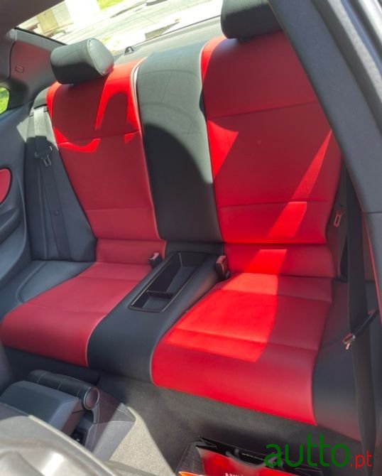 2008' BMW 120 photo #5