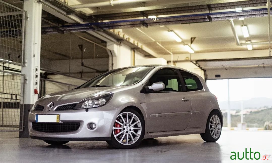 2006' Renault Clio photo #2