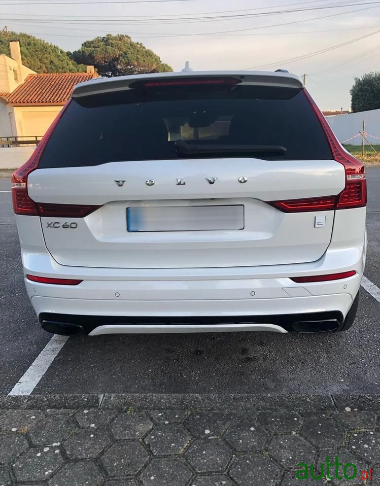 2021' Volvo Xc 60 photo #3