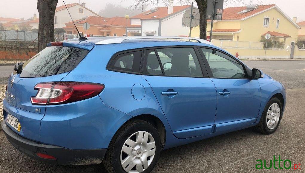 2013' Renault Megane Sport Tourer photo #1