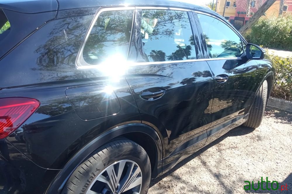 2021' Audi Q4 e-tron 40 photo #4