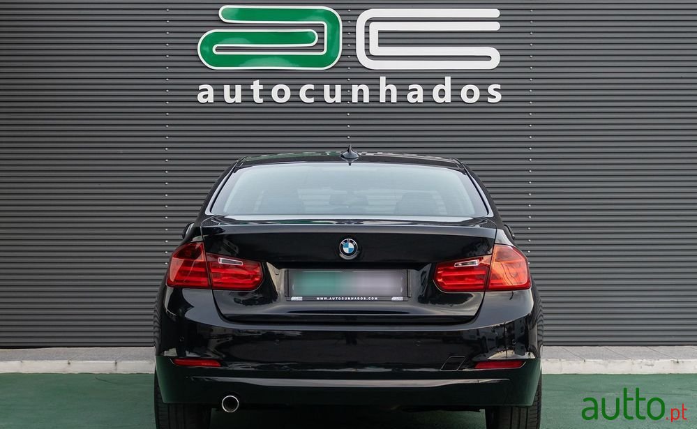 2014' BMW 318 D Auto Line Sport photo #5