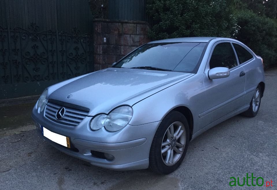 2001' Mercedes-Benz C-180 photo #3