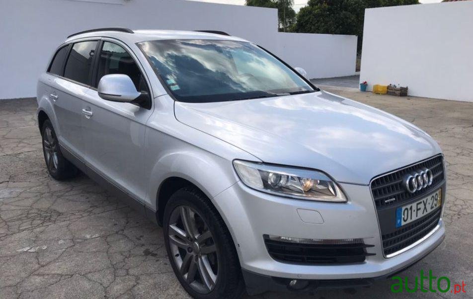 2008' Audi Q7 photo #3