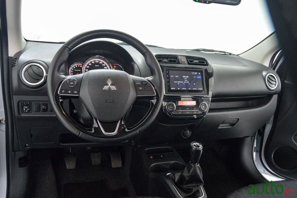 2023' Mitsubishi Space Star photo #6