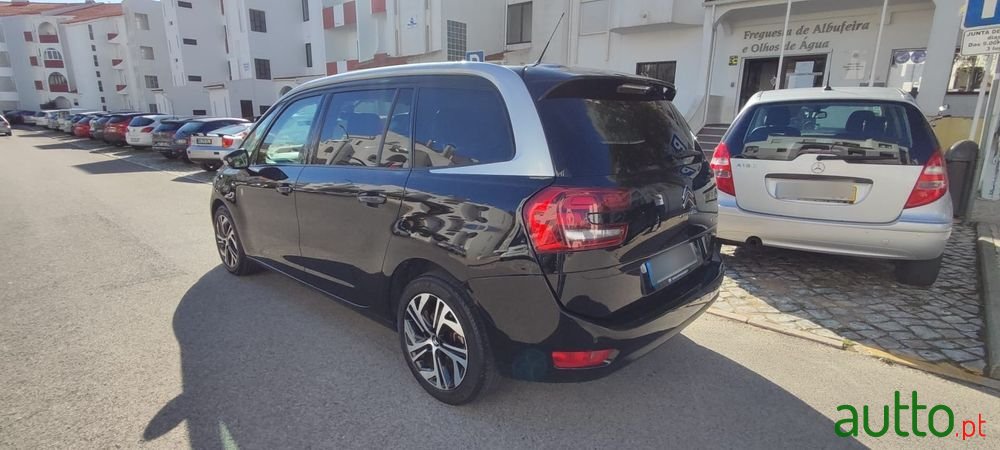 2022' Citroen Grand C4 SpaceTourer photo #2