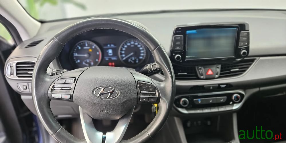 2019' Hyundai i30 Sw photo #6