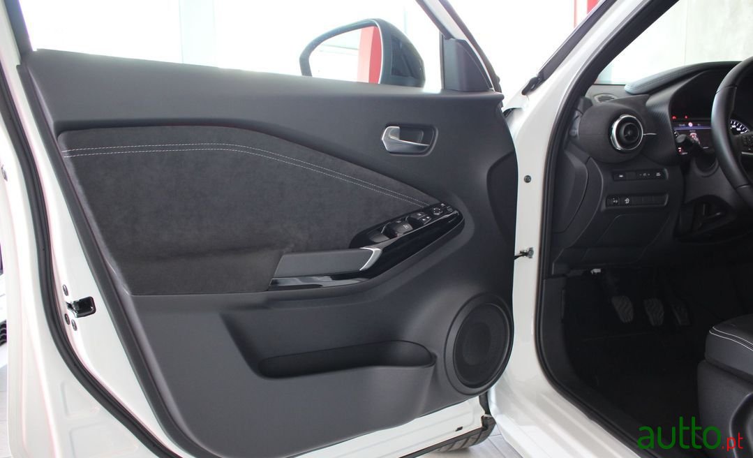 2020' Nissan Juke photo #3