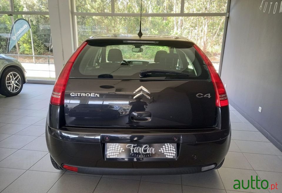 2007' Citroen C4 photo #5