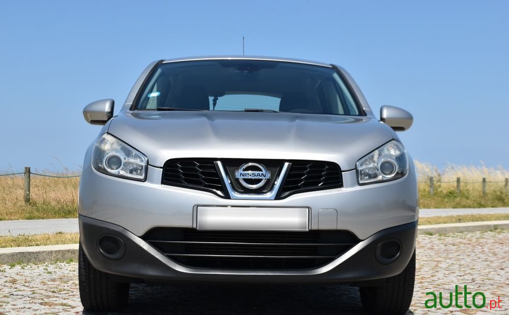 2010' Nissan Qashqai photo #2