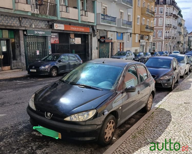 2005' Peugeot 206 1.4 Hdi Look photo #3
