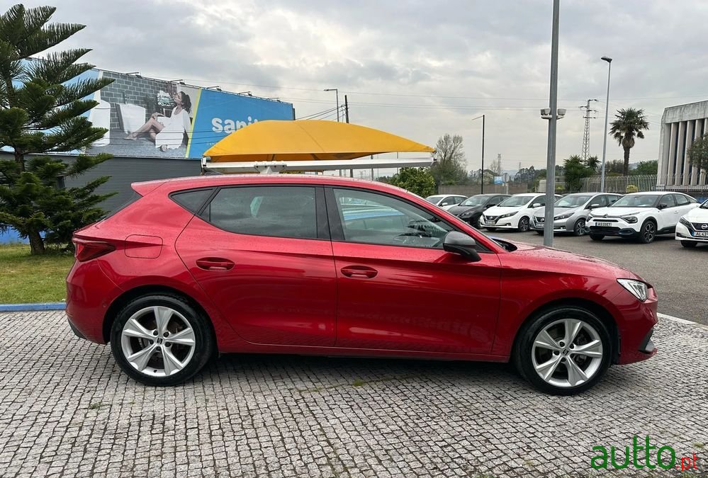 2021' SEAT Leon photo #5