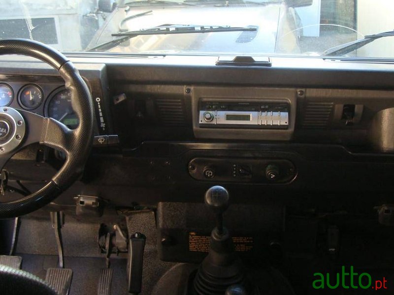 1998' Land Rover Defender 90 90 TD5 photo #3