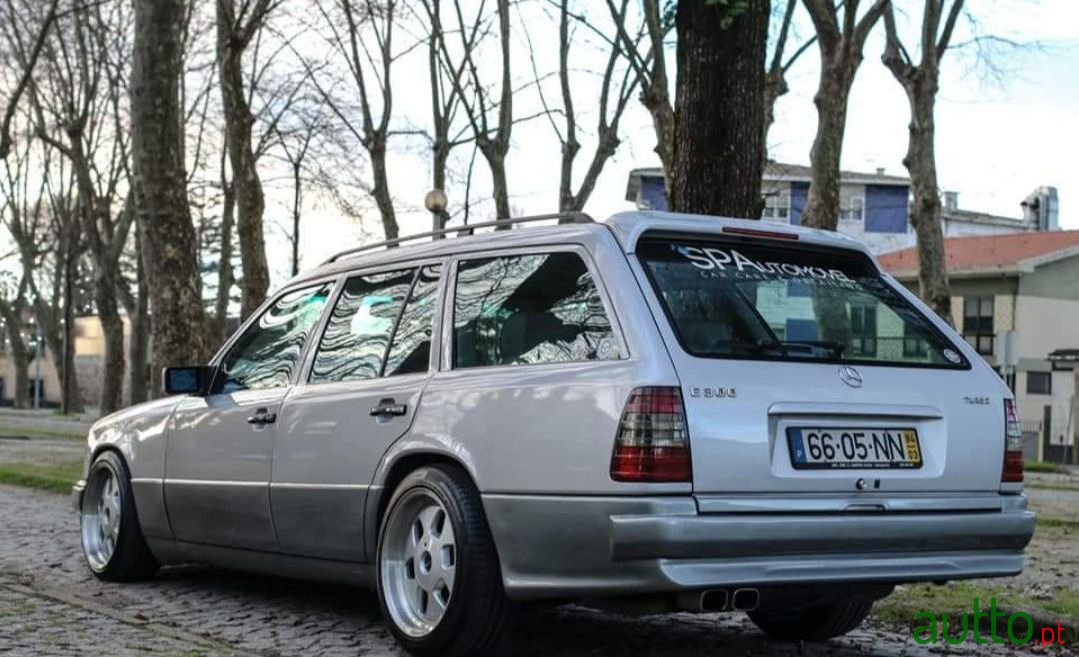 1994' Mercedes-Benz E-300 photo #4